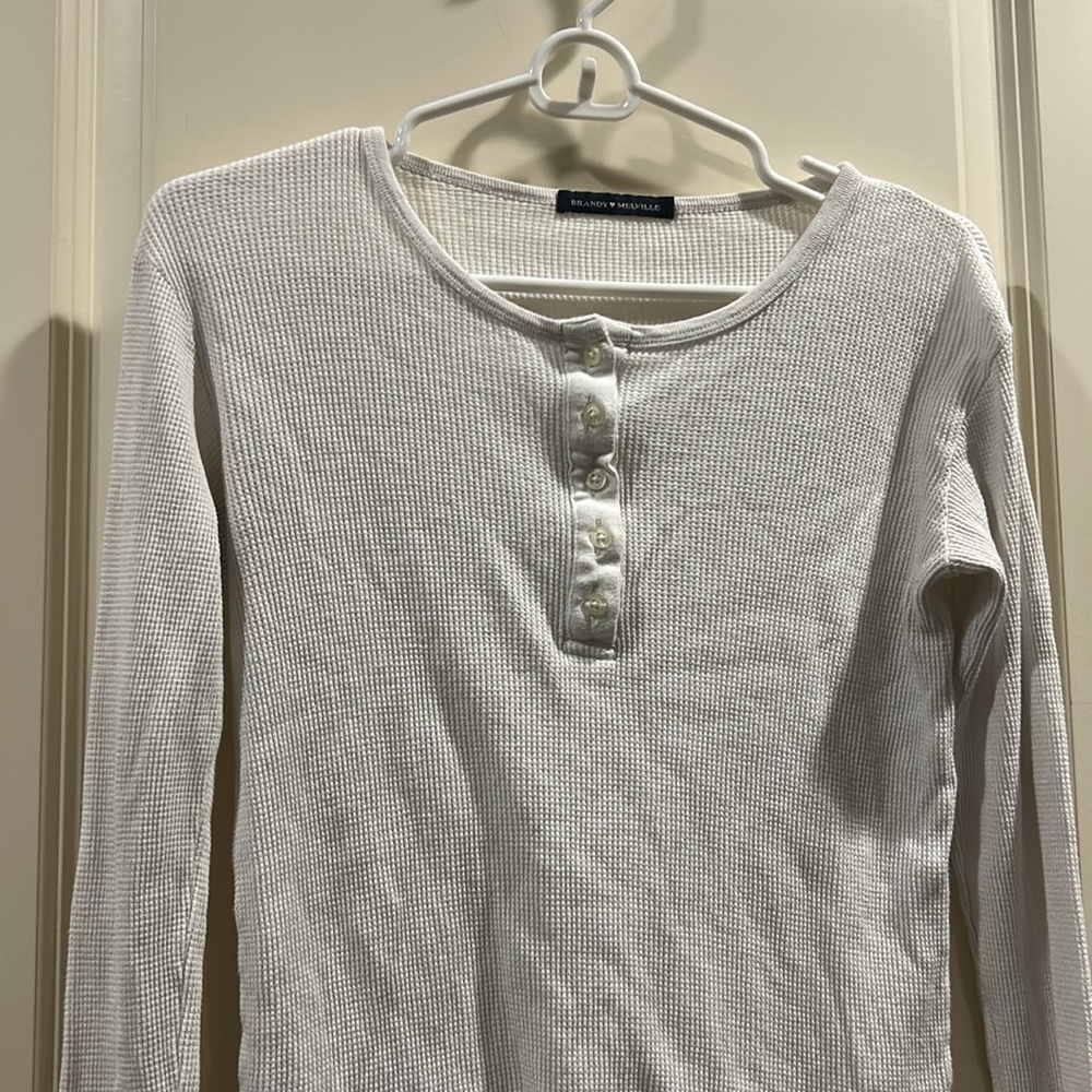 Brandy Melville 1/4 button waffle thermal top 
LongSleeve rawHemOS made in Italy